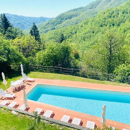 Agriturismo Montagna Verde Apella Licciana Nardi Bagian luar foto