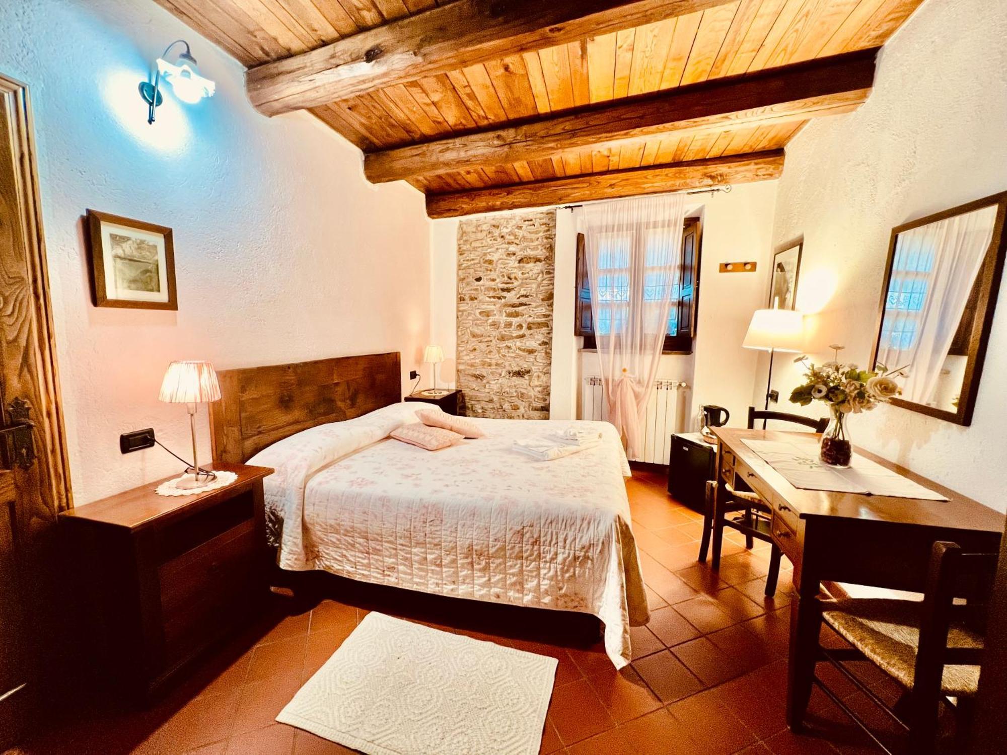 Agriturismo Montagna Verde Apella Licciana Nardi Bagian luar foto