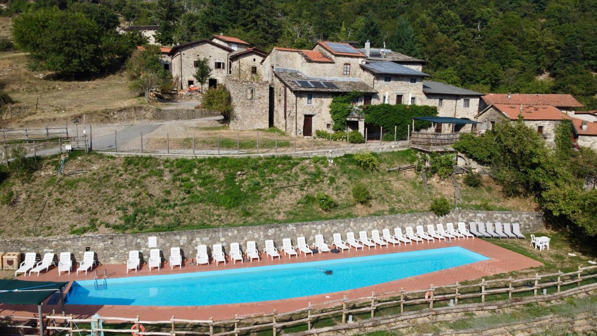 Agriturismo Montagna Verde Apella Licciana Nardi Bagian luar foto