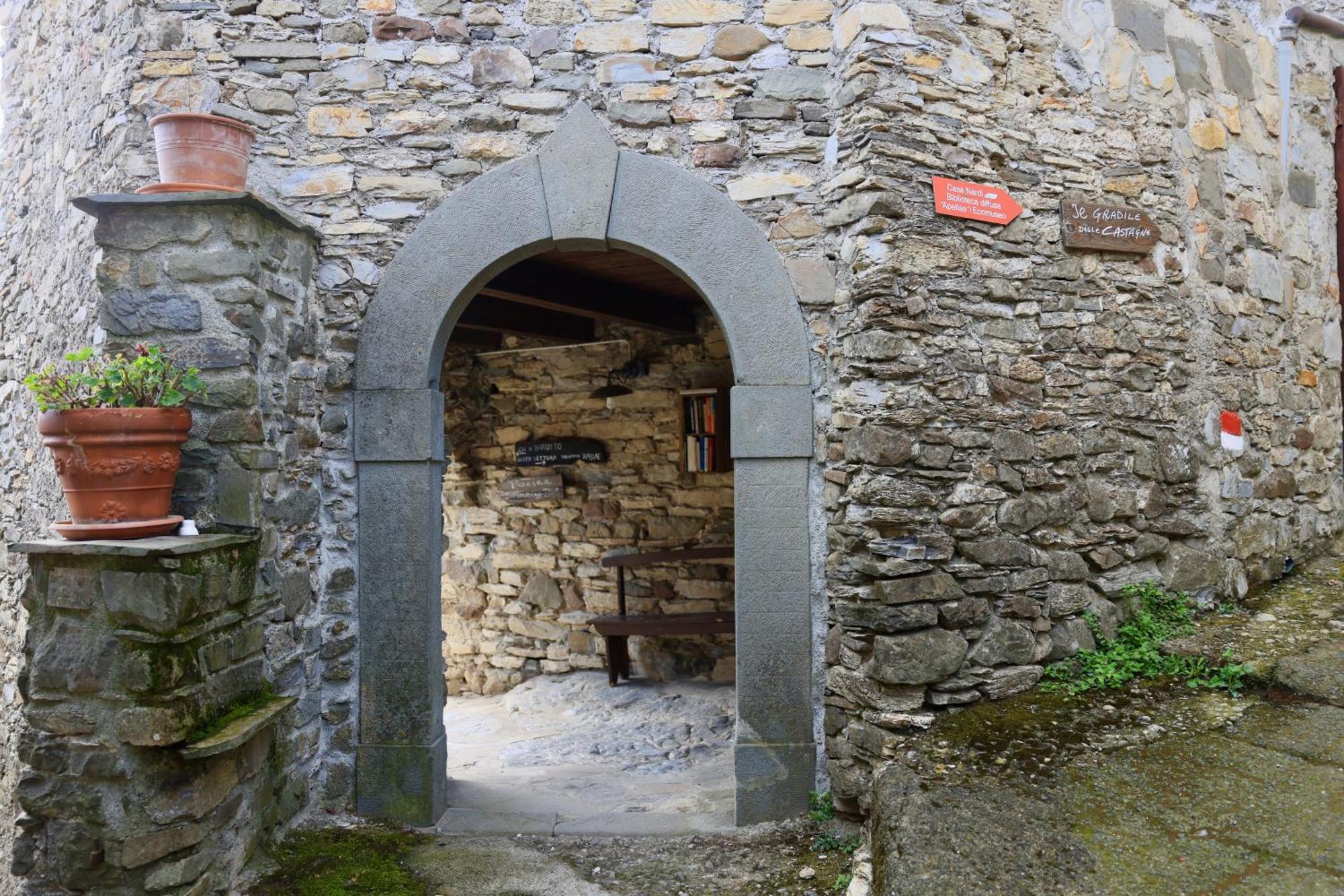 Agriturismo Montagna Verde Apella Licciana Nardi Bagian luar foto