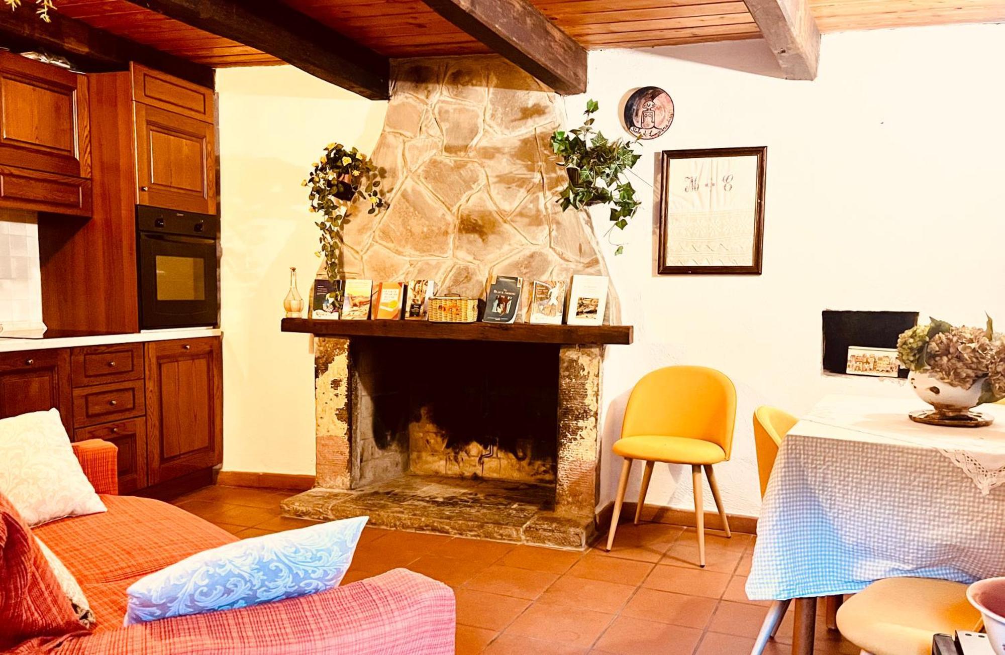 Agriturismo Montagna Verde Apella Licciana Nardi Bagian luar foto