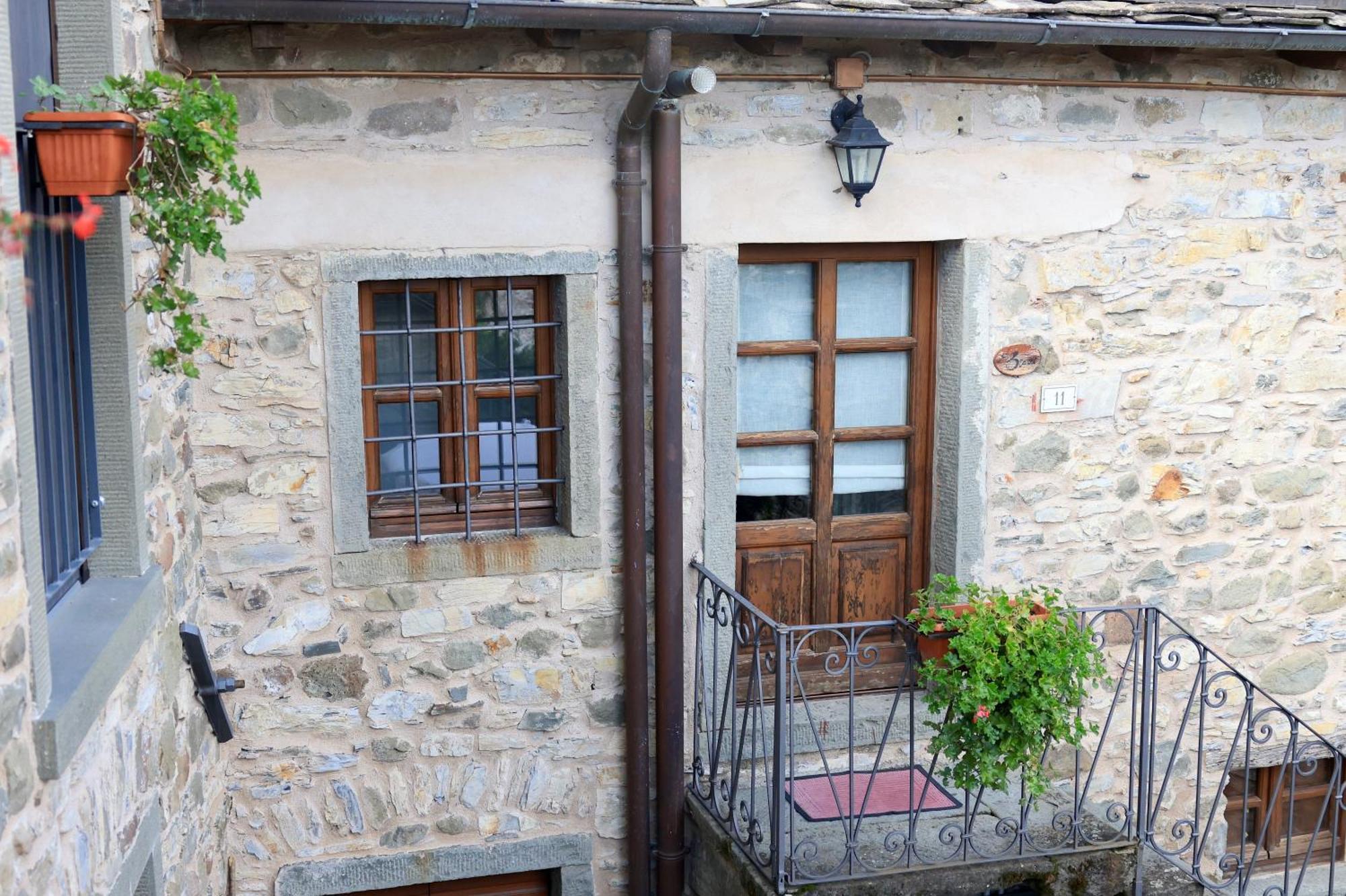 Agriturismo Montagna Verde Apella Licciana Nardi Bagian luar foto