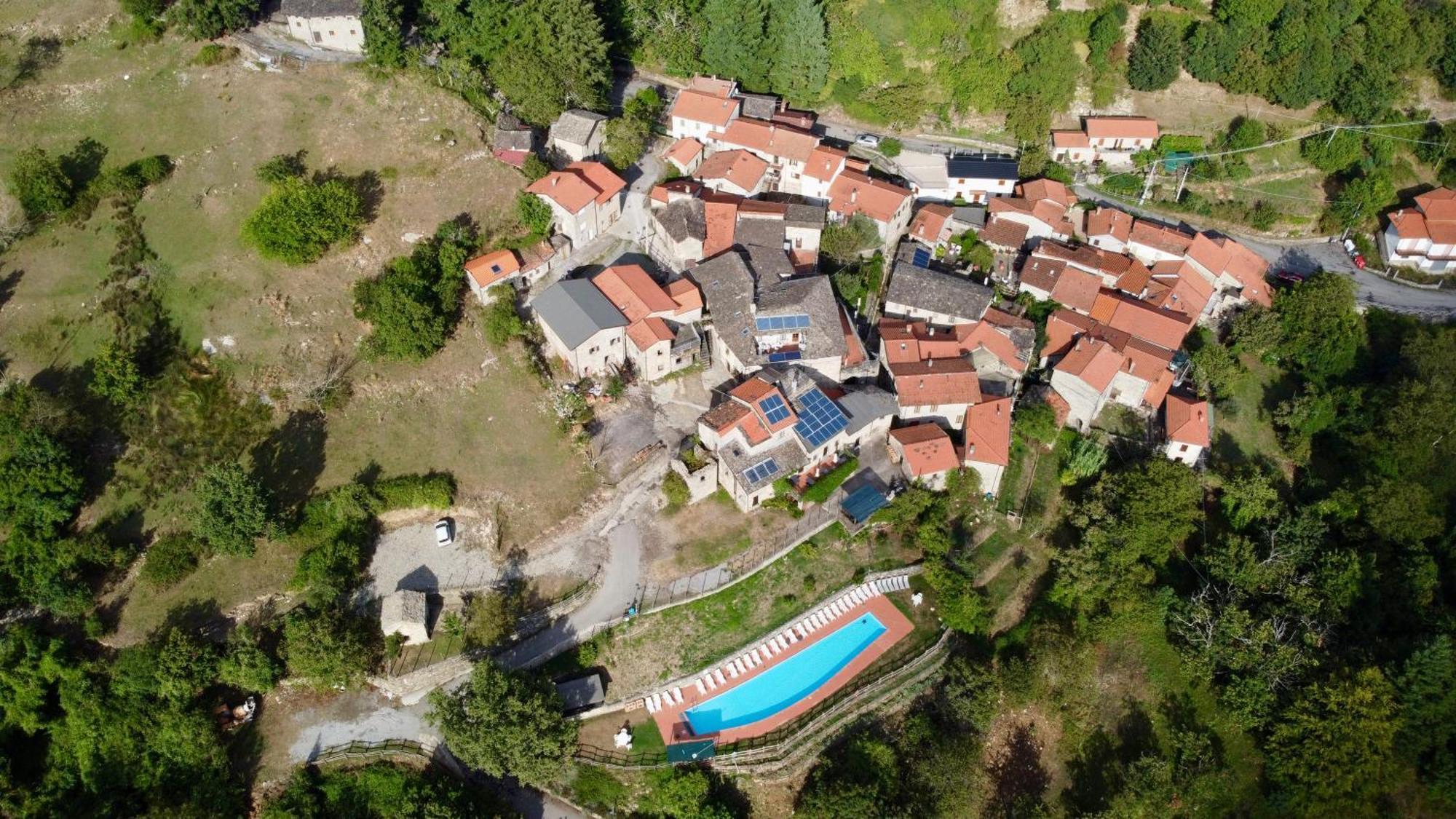 Agriturismo Montagna Verde Apella Licciana Nardi Bagian luar foto