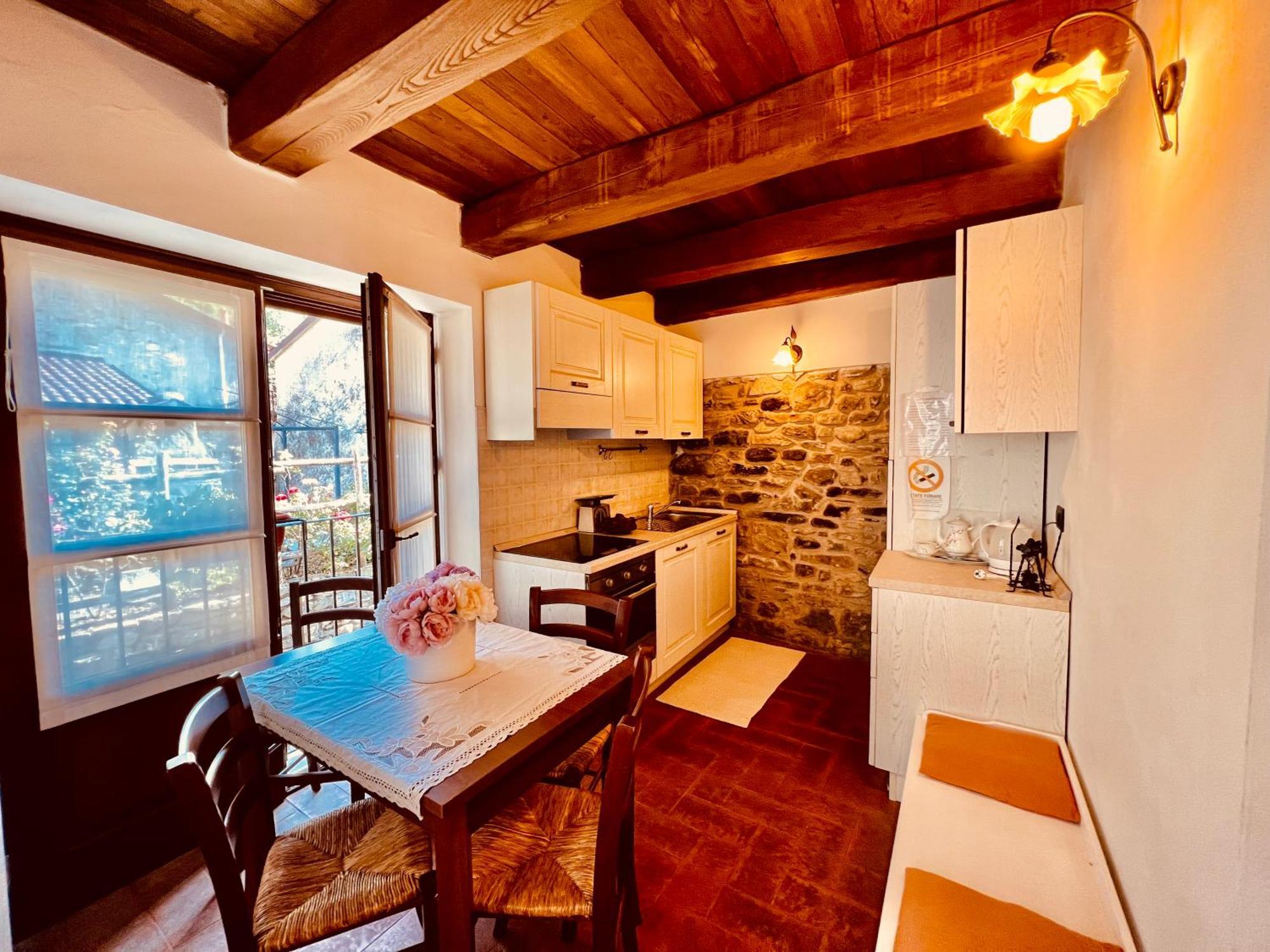Agriturismo Montagna Verde Apella Licciana Nardi Bagian luar foto