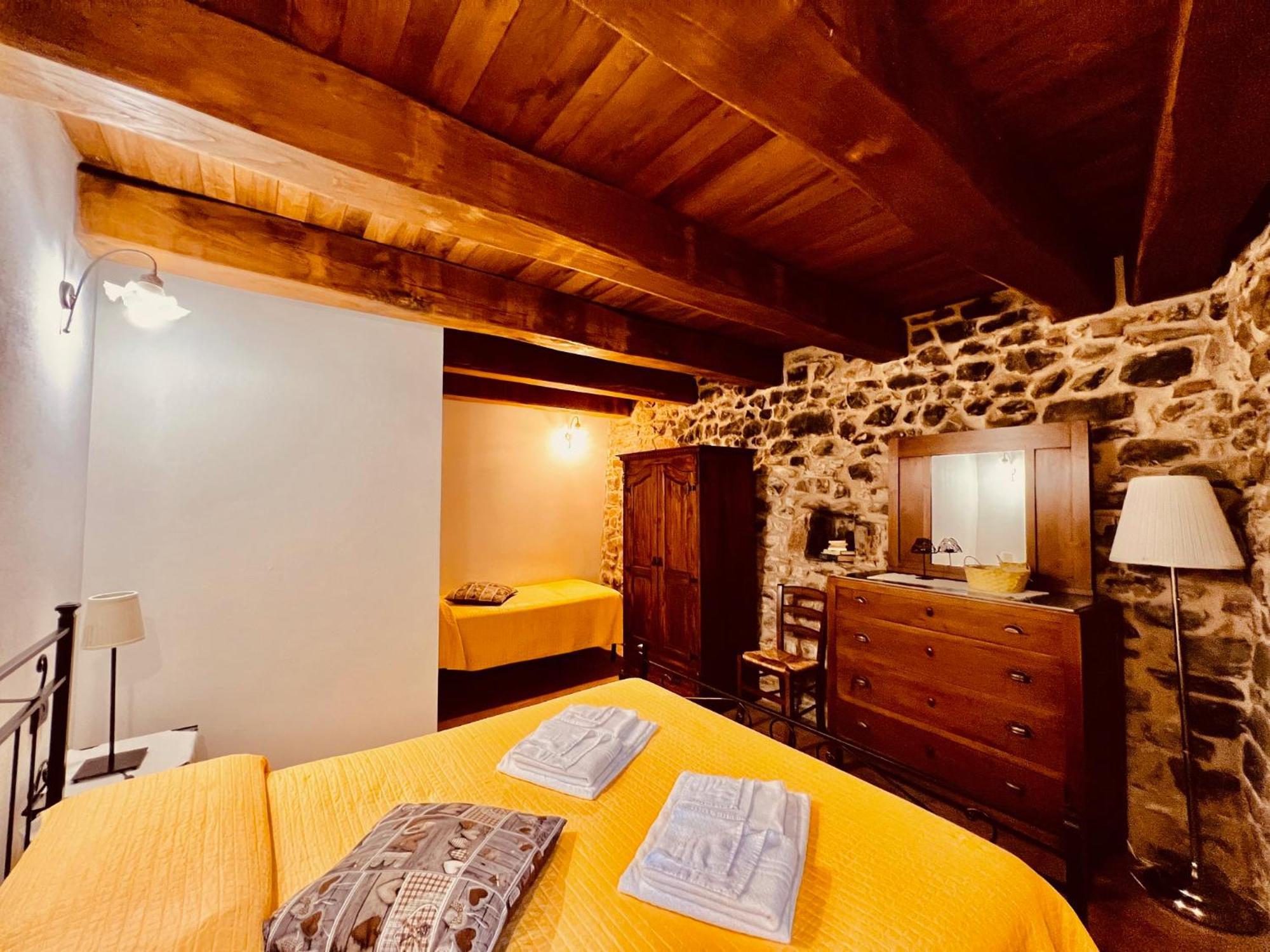 Agriturismo Montagna Verde Apella Licciana Nardi Bagian luar foto