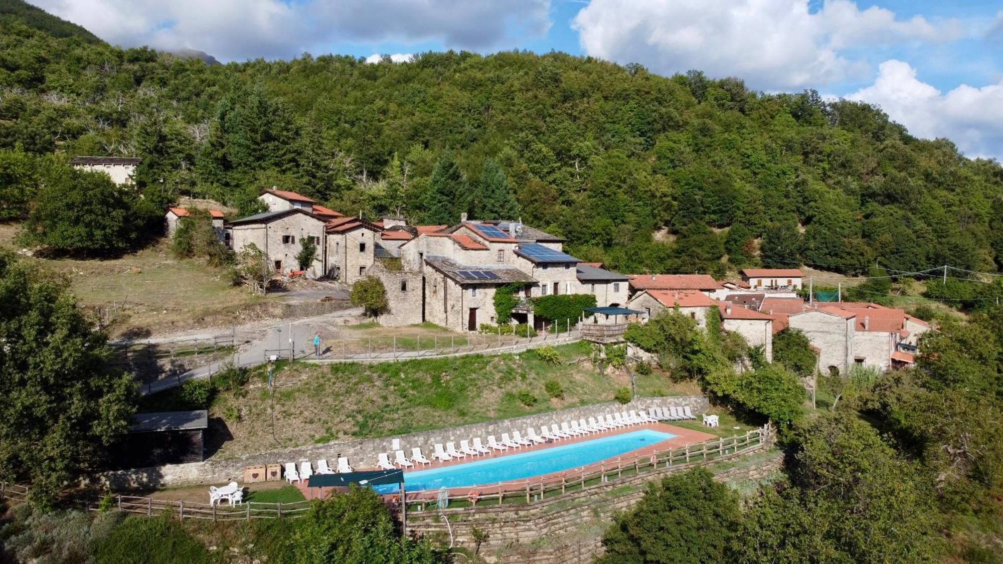 Agriturismo Montagna Verde Apella Licciana Nardi Bagian luar foto