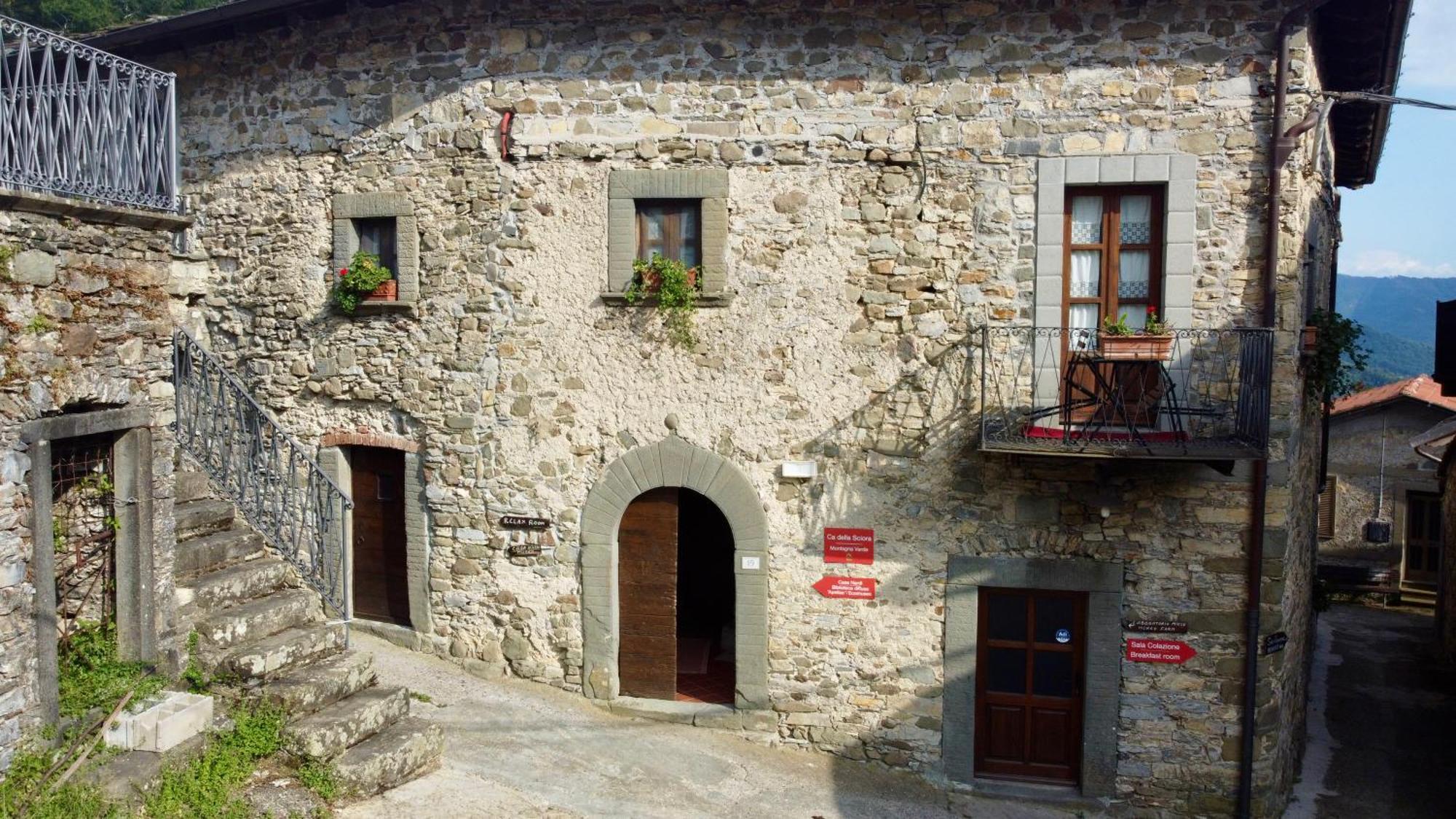 Agriturismo Montagna Verde Apella Licciana Nardi Bagian luar foto